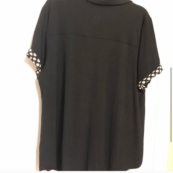 Issac Mizrahi top size 1X - Picture 3 of 6